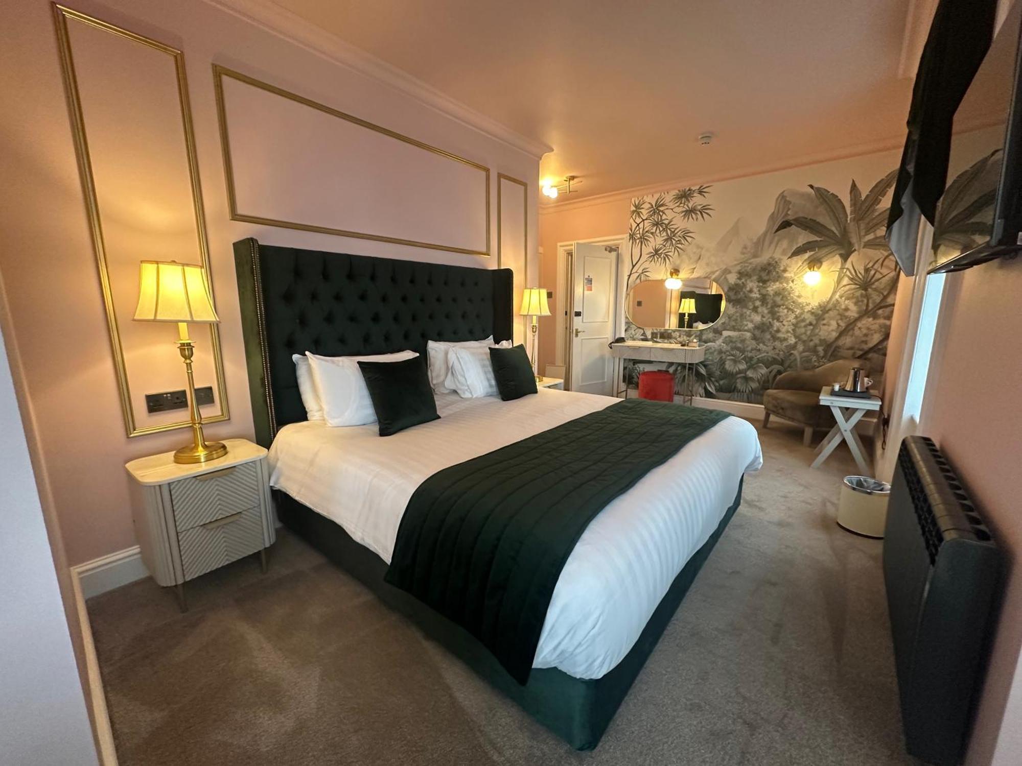 The Park Hotel تينبي المظهر الخارجي الصورة