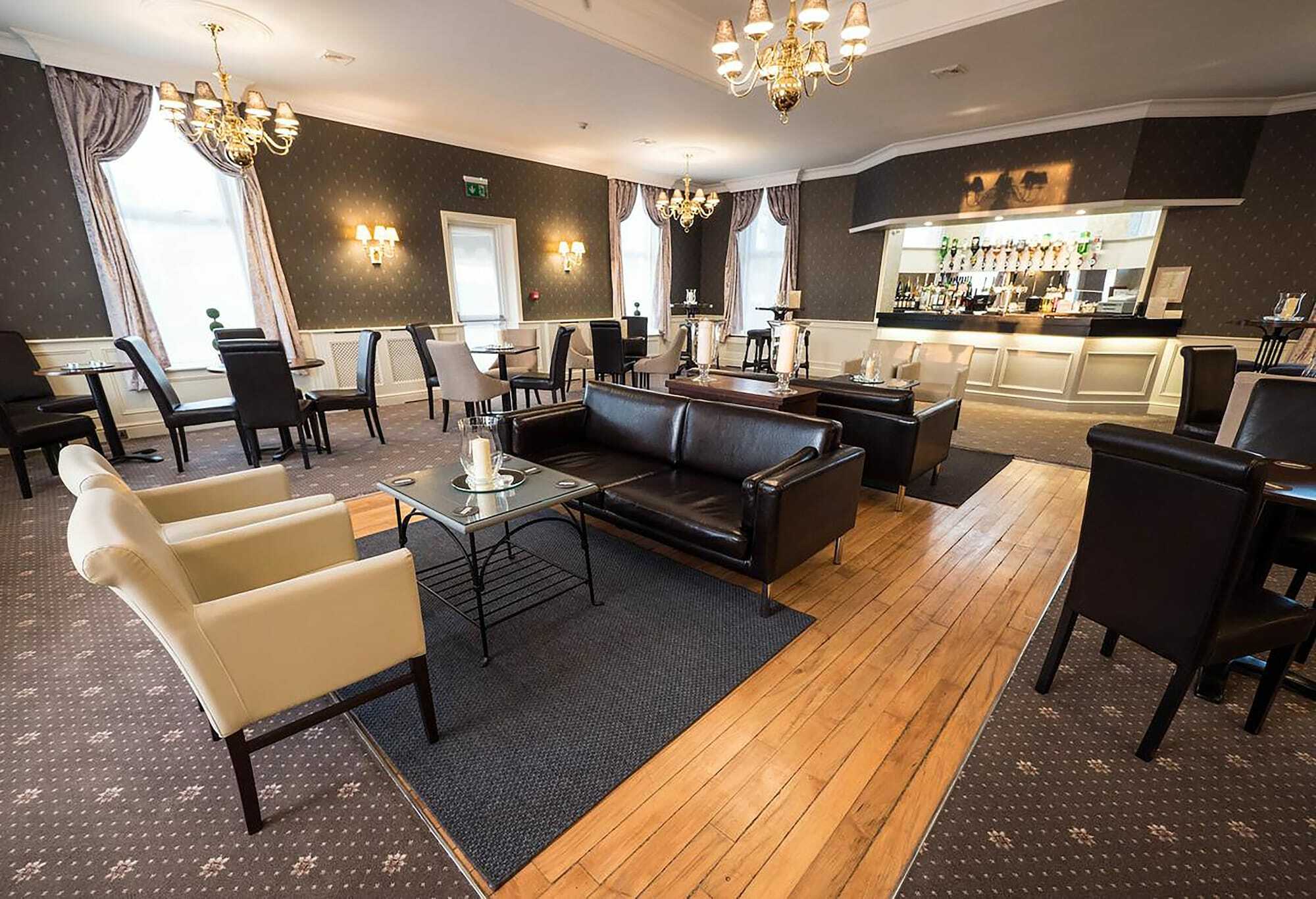 The Park Hotel تينبي المظهر الخارجي الصورة